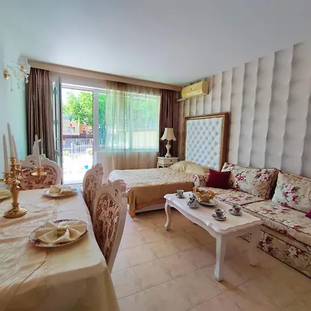 Apartment Dom-el Real In Sea View Complex