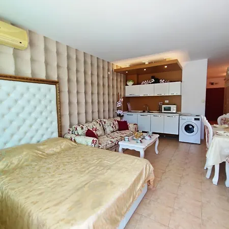 Apartment Dom-el Real In Sea View Complex